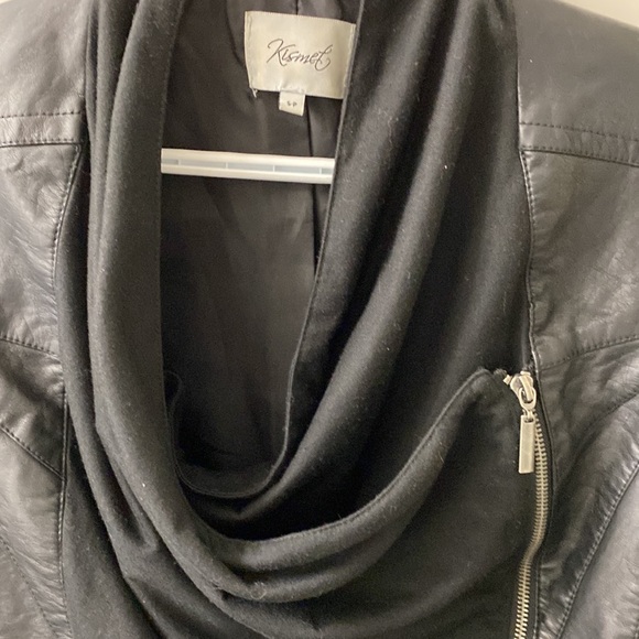 Kismet faux leather and jersey moto style jacket size small. - Picture 6 of 8